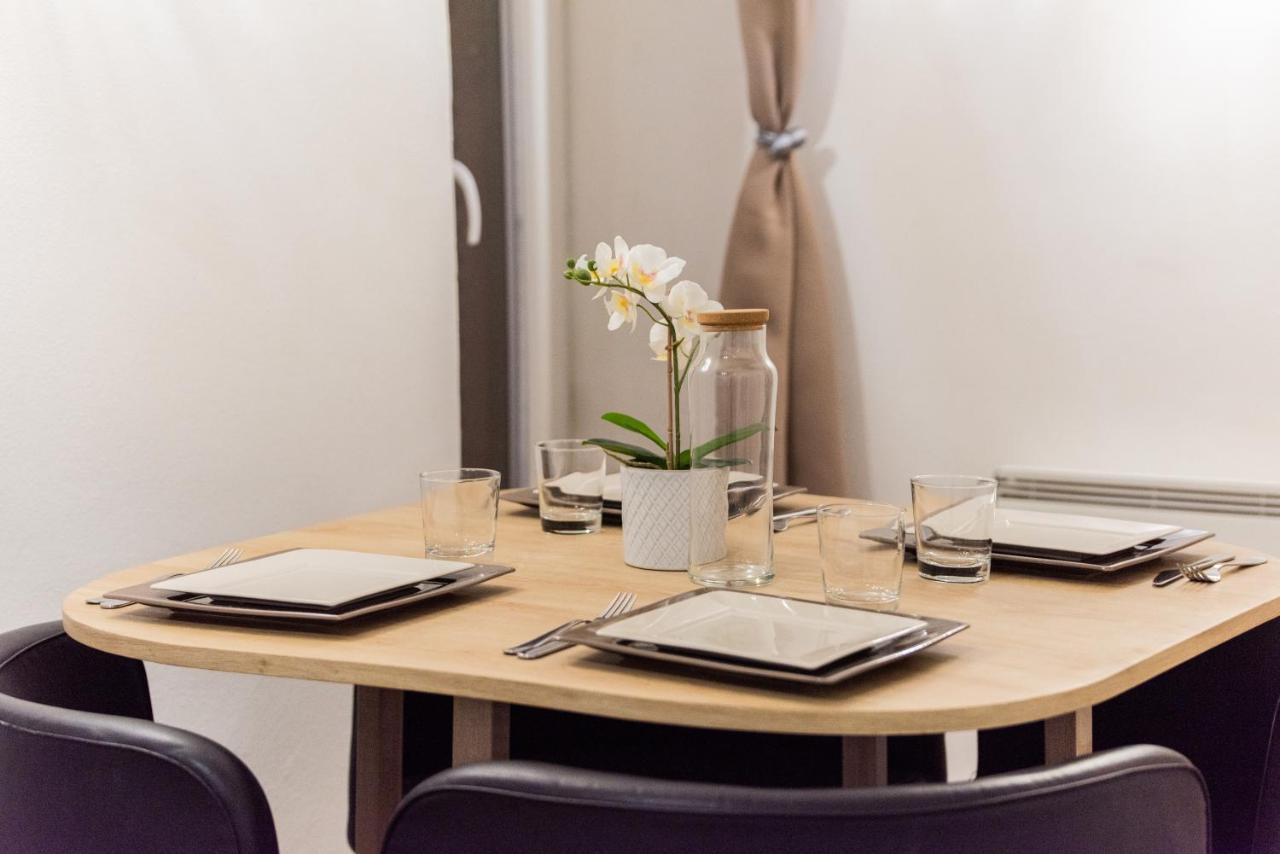 Ou Mentounasc - Duplex Vieille Appartement *