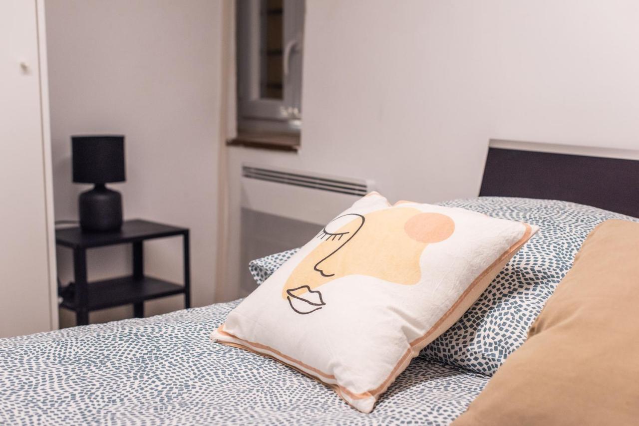 Ou Mentounasc - Duplex Vieille Appartement *